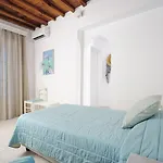 Mykonos מלון 3*