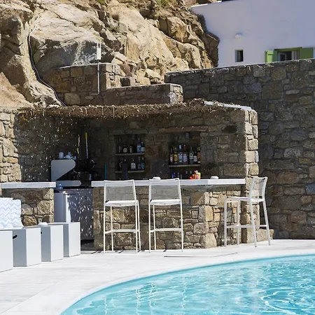 ميكونوس بيتش 3*