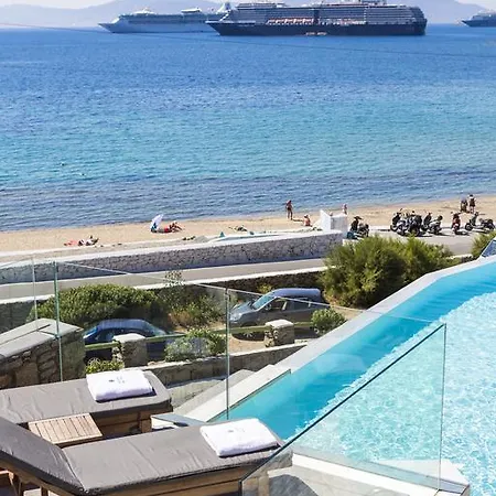 ميكونوس بيتش Mykonos Town