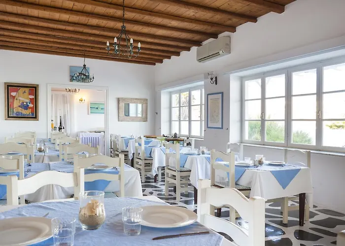 ميكونوس بيتش فندق Mykonos Town